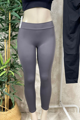 Image of Leggins Capri con pico a V push up